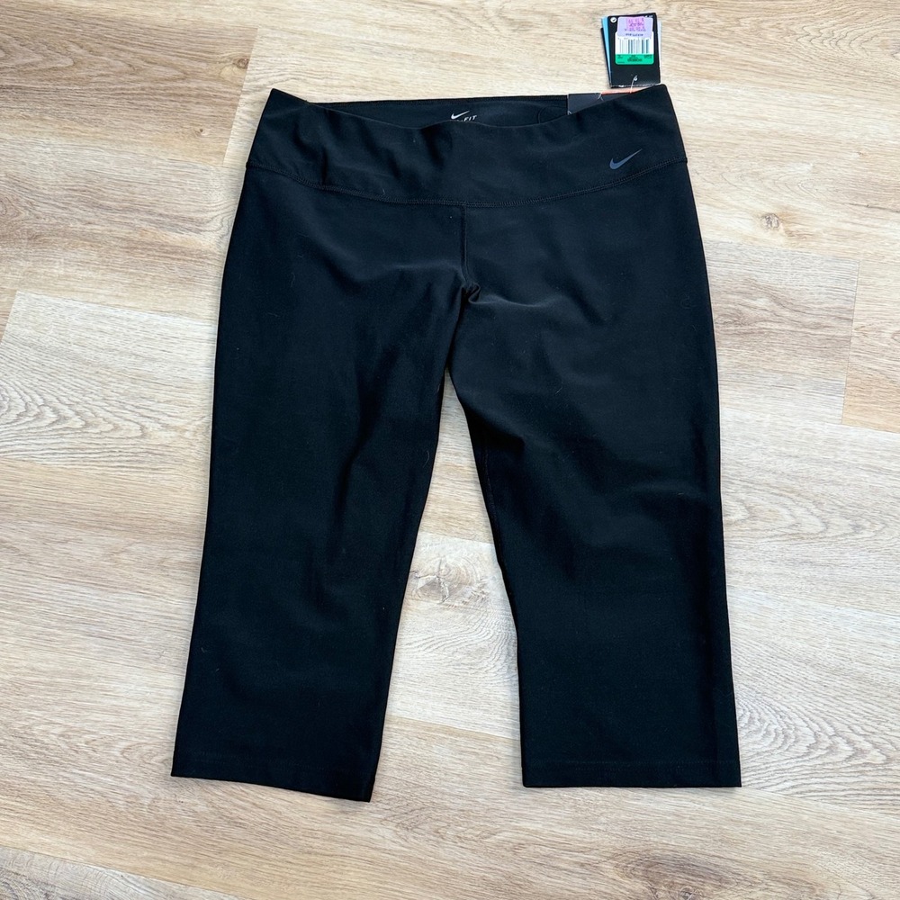 Nike Legend Slim Fit Dri-FIT Capri Pants Women XL Black Yoga Gym Active NWT